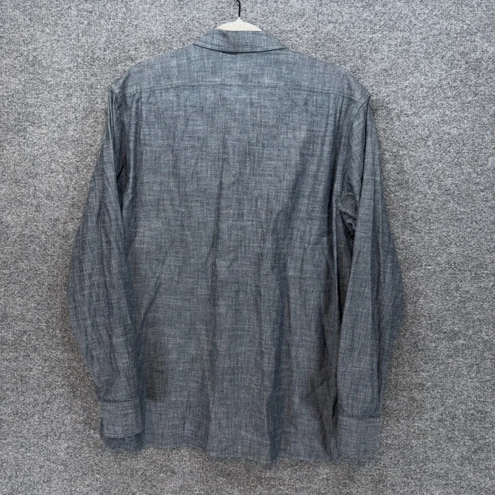 Banana Republic Button Down Mens Large Gray Chambray Cotton Standard Fit Shirt
